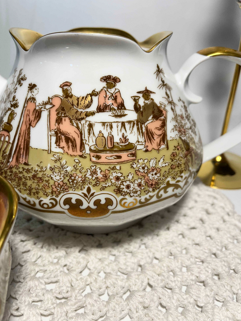 Чайник без крышки и сахарница с трещиной на крышке. Jlmenau с росписью от Reichenbach Германия. Картинка 4